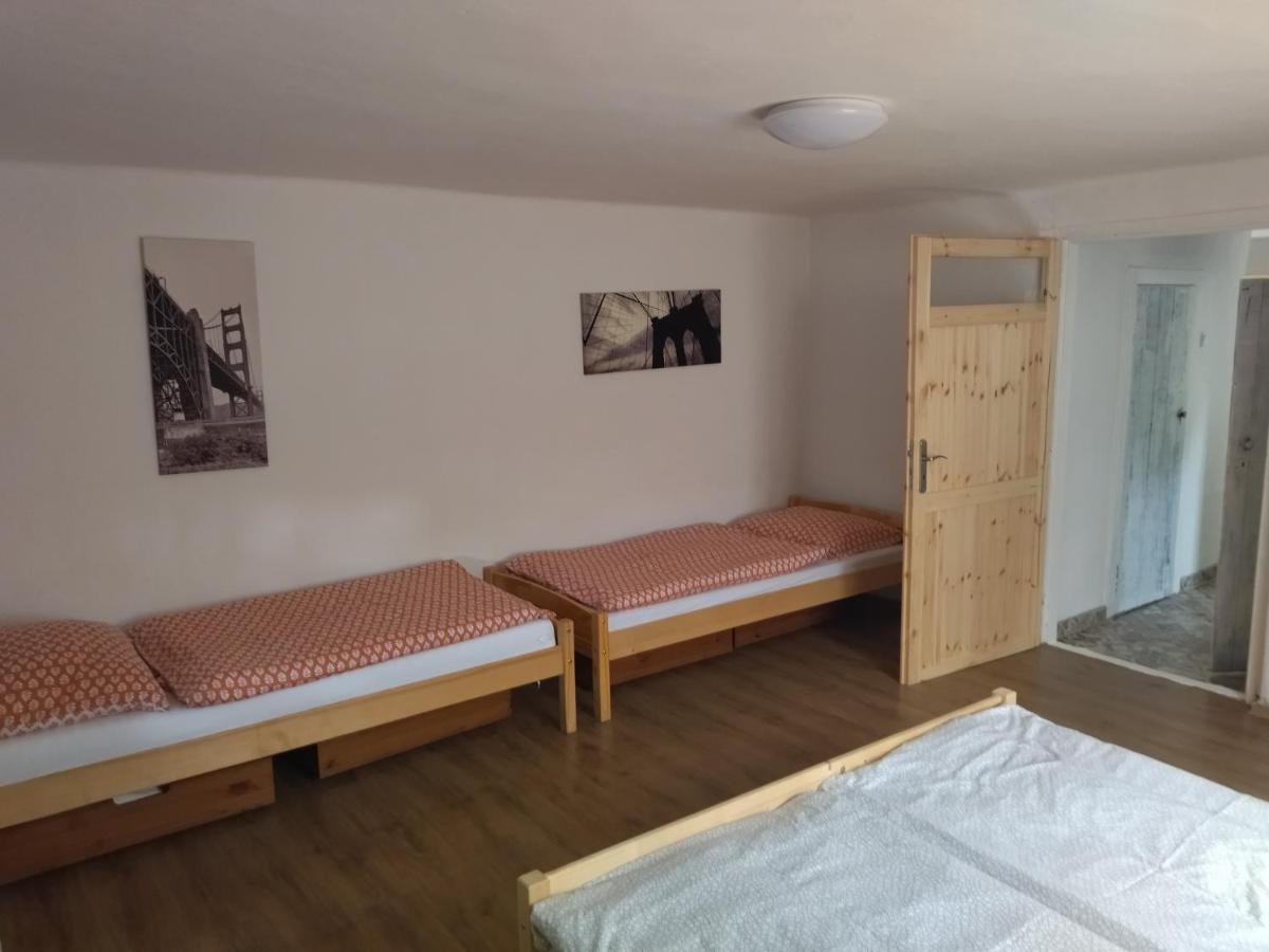 Ubytovanie Tibor Skarba Dunajská Streda Exteriér fotografie
